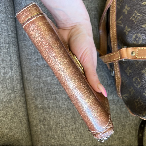 EUC CHLOE ZIP AROUND LONG WALLET💋 - Picture 13 of 13